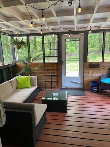 Serene Retreat! 420 Friendly In Designated Area, 3 Minutes To Downtown Richmond Buitenkant foto